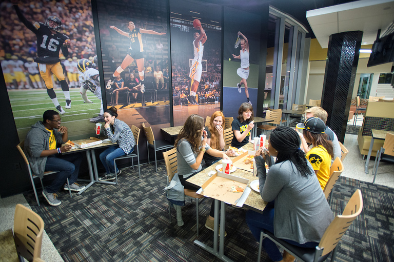 Students eating late-night snacks at Black's Gold Grill